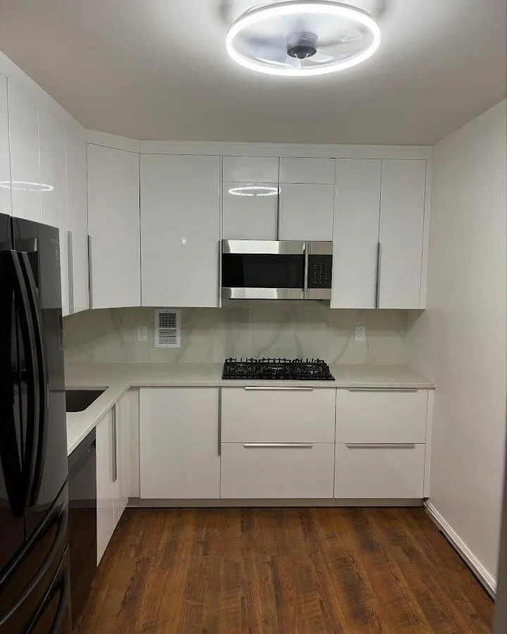 Renovated kitchen with quartz countertops in Emmaus